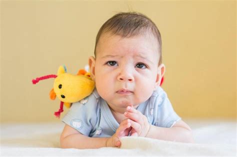 額頭有皺紋怎麼辦|額頭有皺紋立馬老3歲！6招對抗抬頭紋 表情不要太豐。